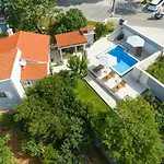 Ella - Swimming Pool, Garden, Baby Friendly ヴィラ