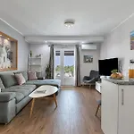 Ella - Swimming Pool, Garden, Baby Friendly * Bast
