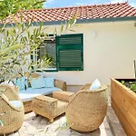 Ella - Swimming Pool, Garden, Baby Friendly ヴィラ Bast
